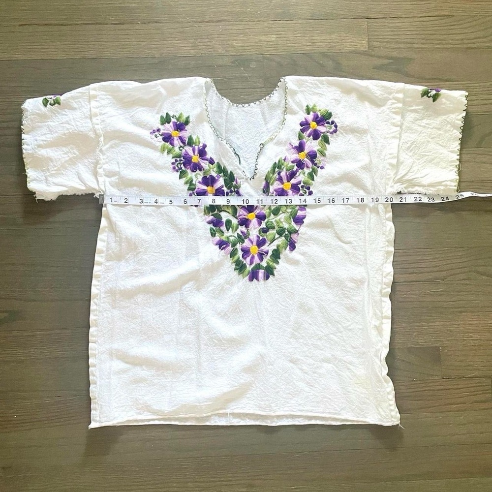 Vintage Handmade Embroidered Mexican Blouse Purple Floral Cotton Boho - Picture 5 of 6